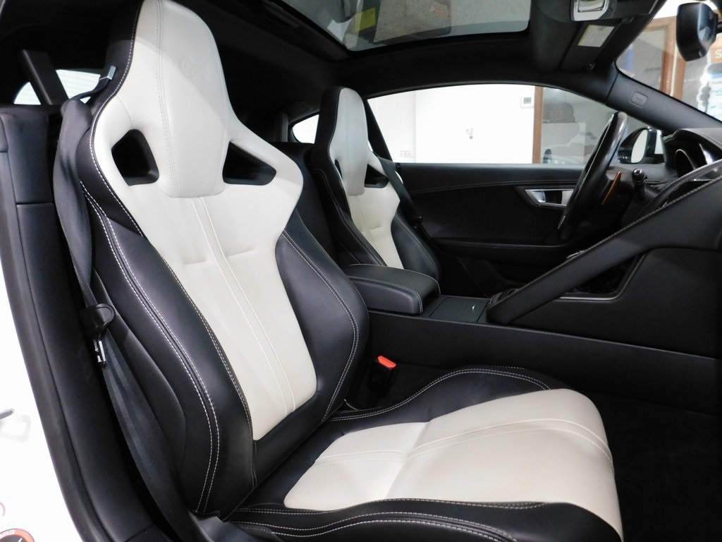 Jaguar F-Type R Coupe 2015