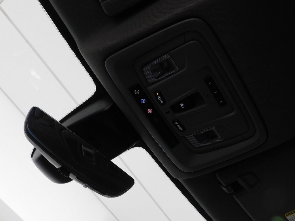 GMC Sierra 3500HD Denali Crew Cab 4WD 2022