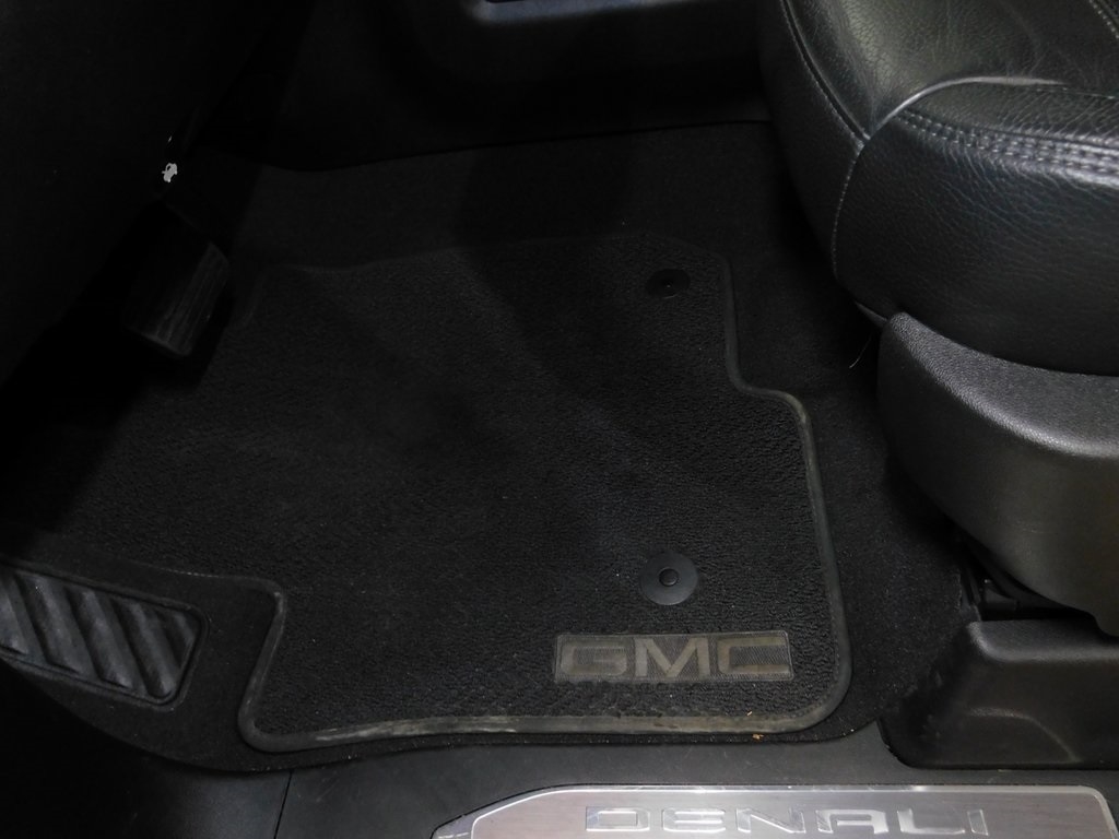 GMC Sierra 3500HD Denali Crew Cab 4WD 2022