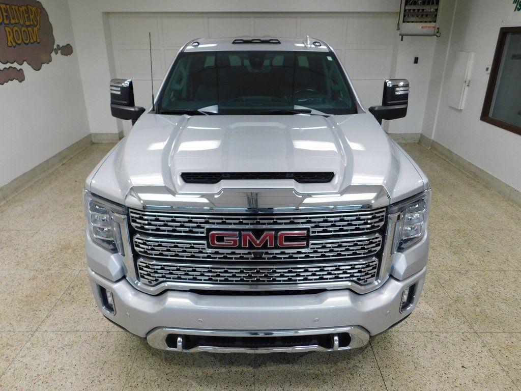 GMC Sierra 3500HD Denali Crew Cab 4WD 2022