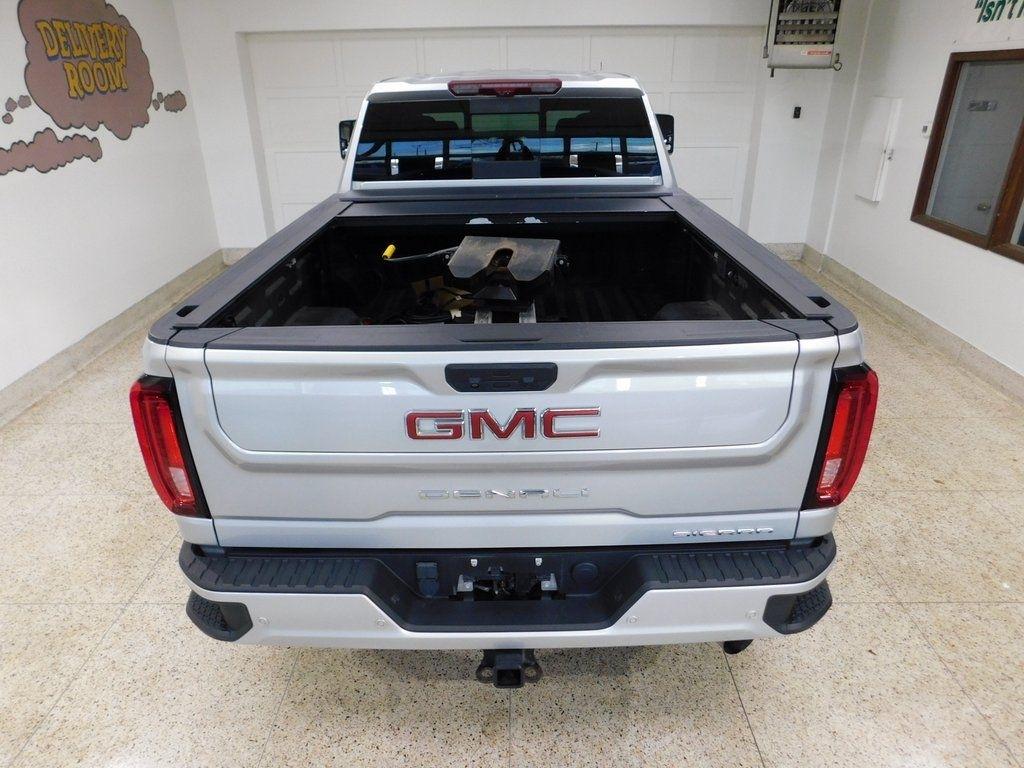 GMC Sierra 3500HD Denali Crew Cab 4WD 2022