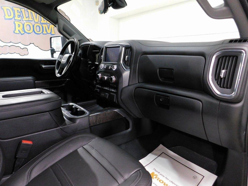 GMC Sierra 3500HD Denali Crew Cab 4WD 2022