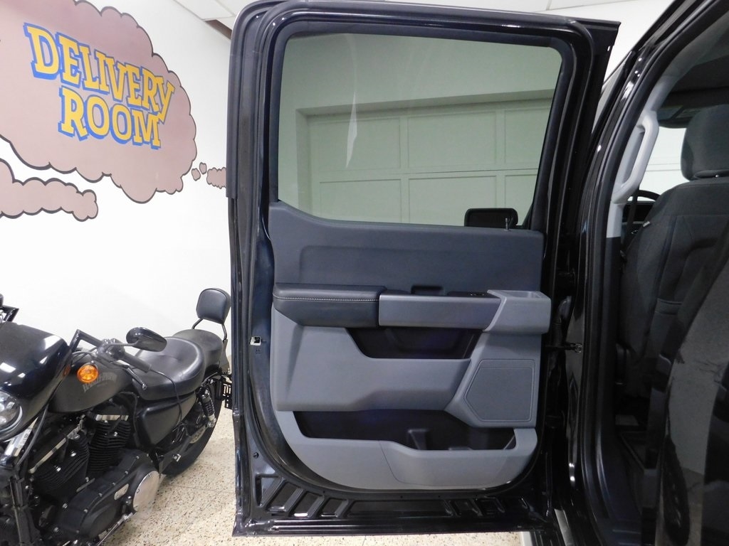 Ford F-150 XLT SuperCrew 5.5-ft. Bed 4WD 2023