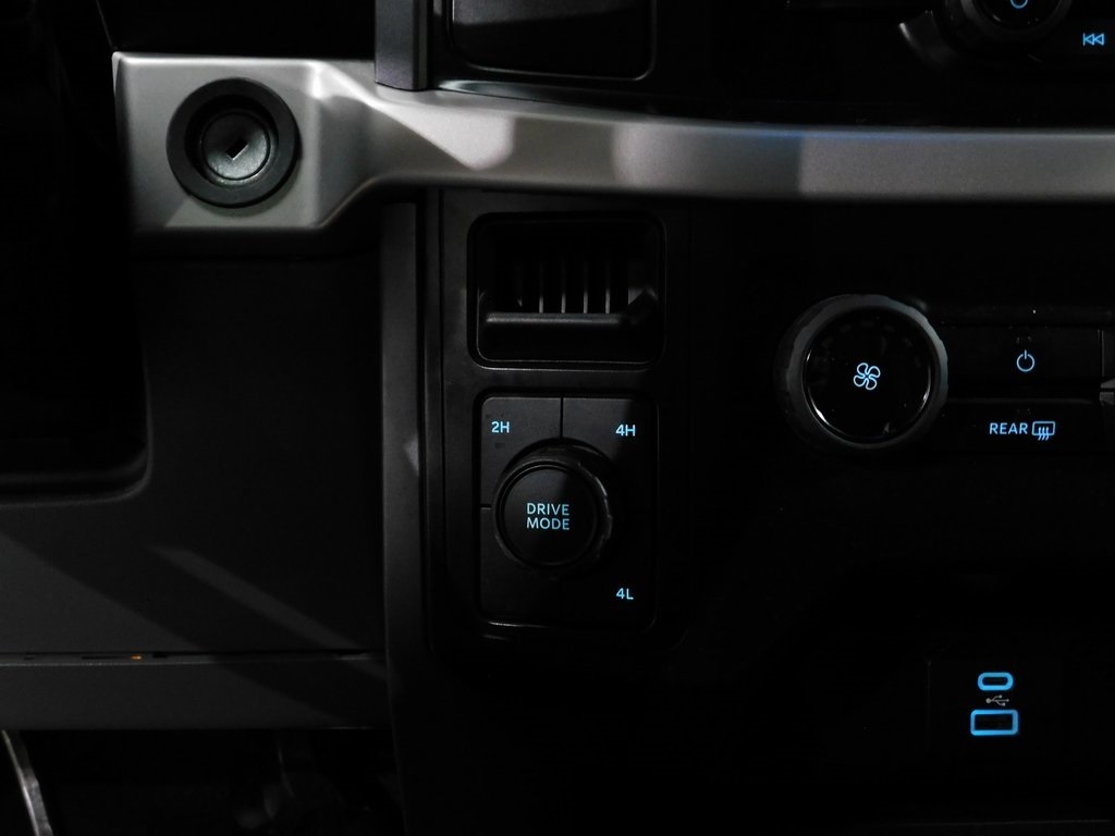 Ford F-150 XLT SuperCrew 5.5-ft. Bed 4WD 2023