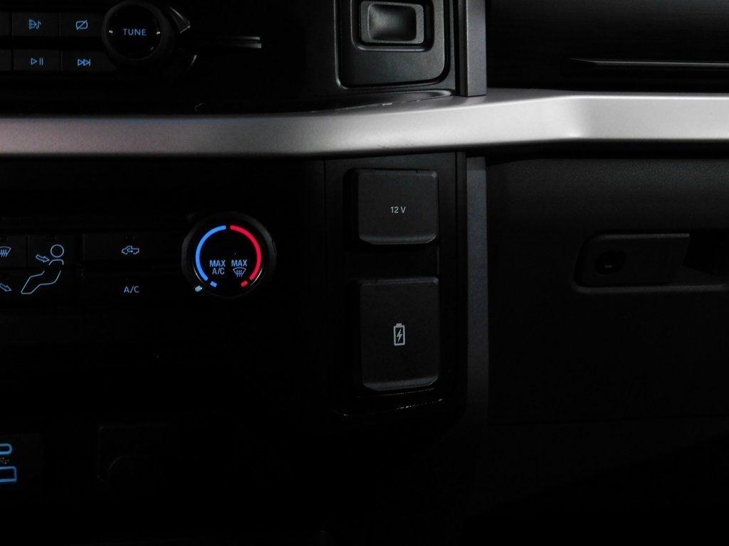 Ford F-150 XLT SuperCrew 5.5-ft. Bed 4WD 2023