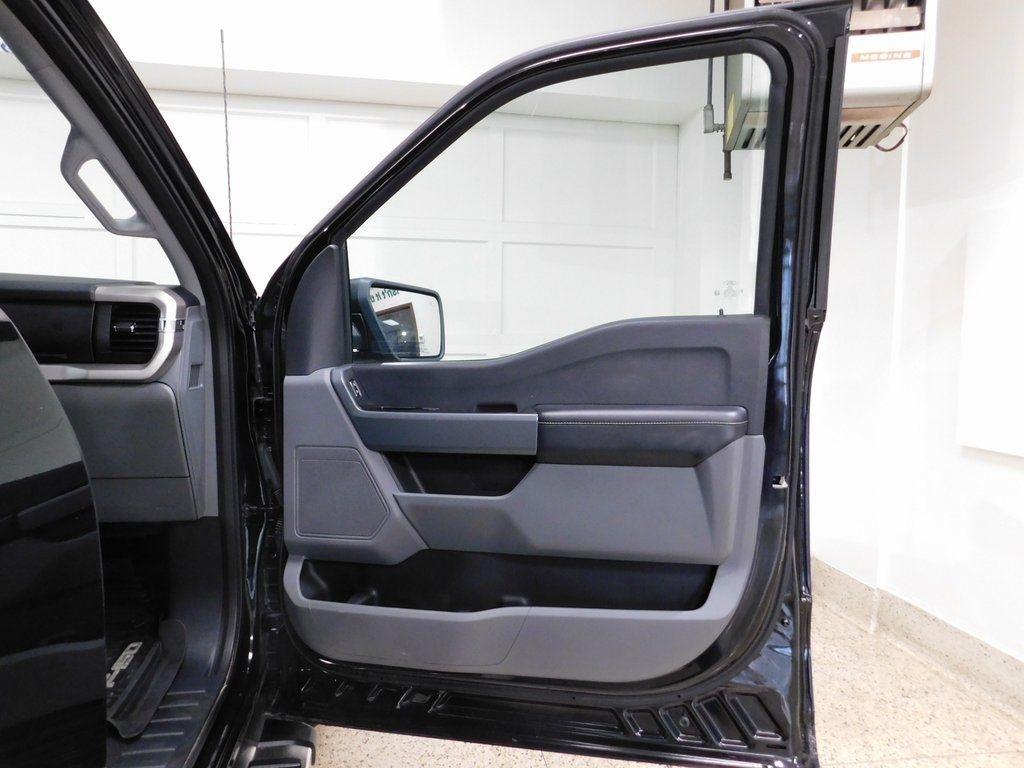 Ford F-150 XLT SuperCrew 5.5-ft. Bed 4WD 2023