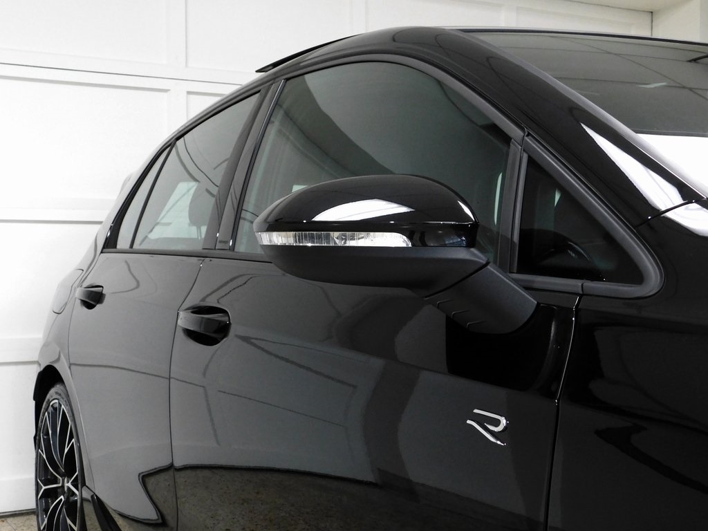 Volkswagen Golf R Black Edition 2025
