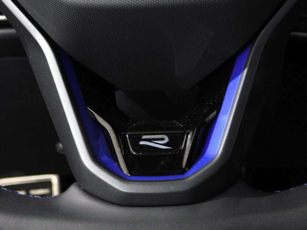 Volkswagen Golf R Black Edition 2025