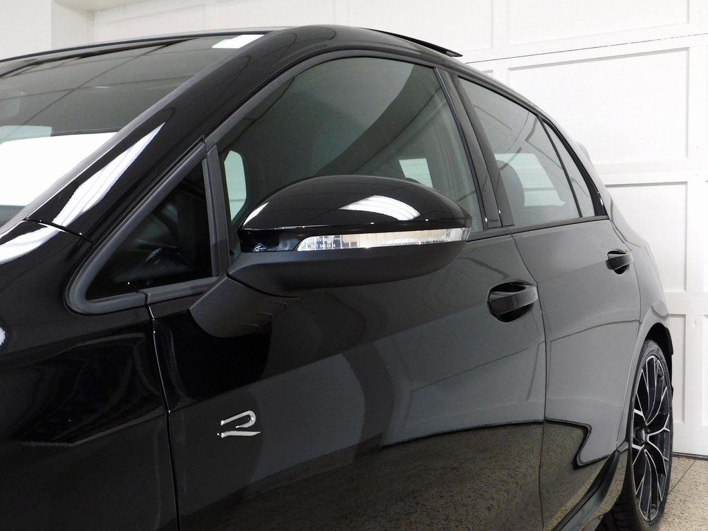 Volkswagen Golf R Black Edition 2025