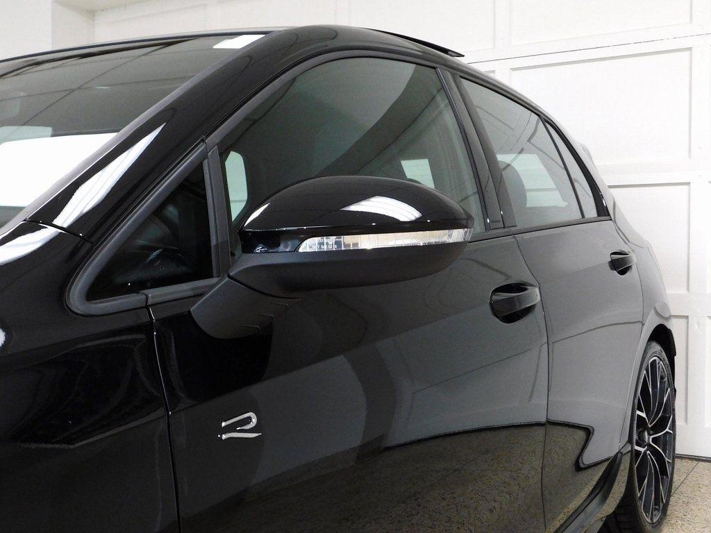 Volkswagen Golf R Black Edition 2025