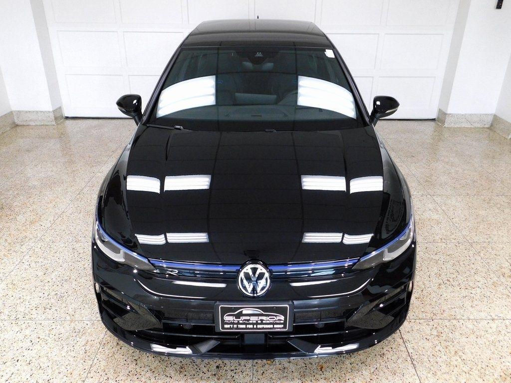 Volkswagen Golf R Black Edition 2025