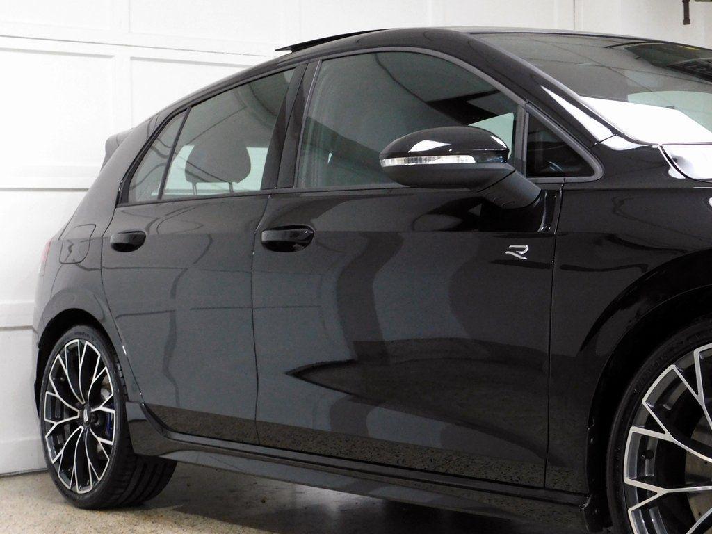Volkswagen Golf R Black Edition 2025