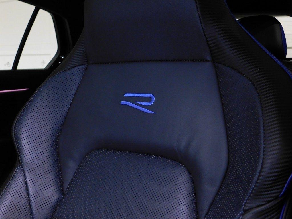 Volkswagen Golf R Black Edition 2025