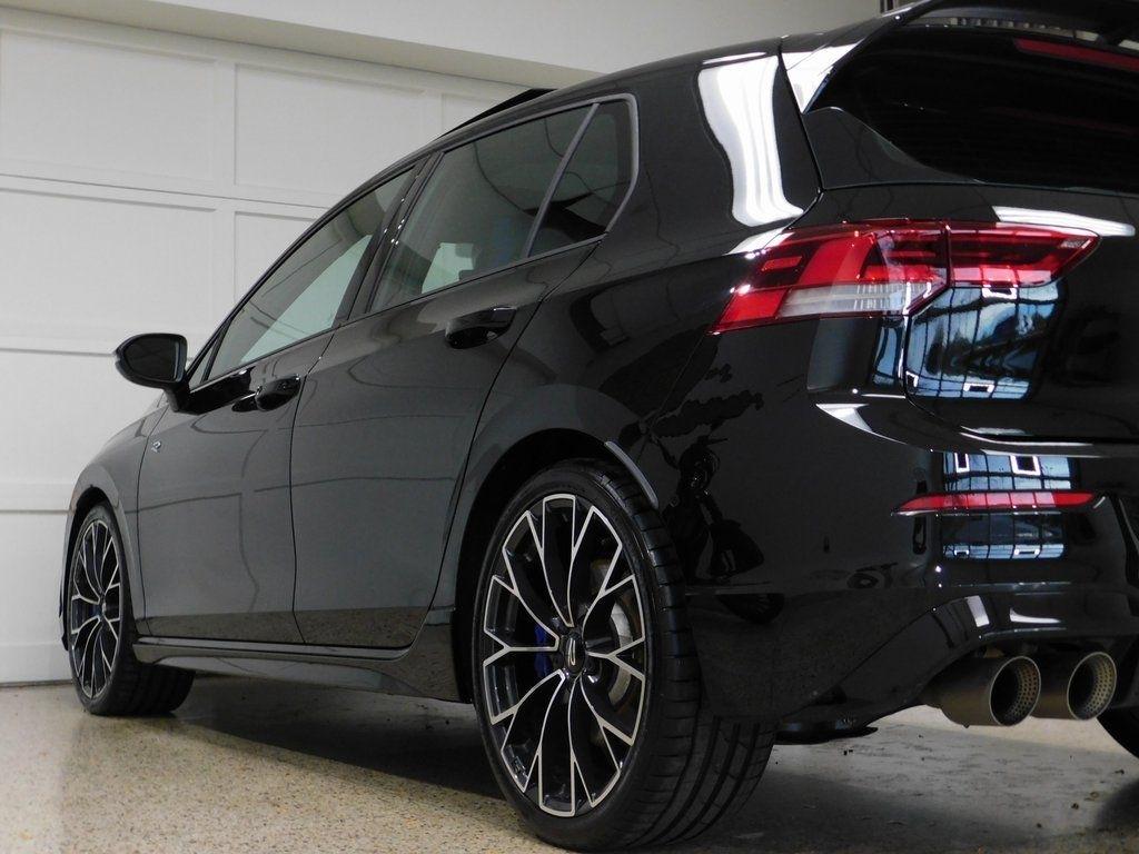 Volkswagen Golf R Black Edition 2025