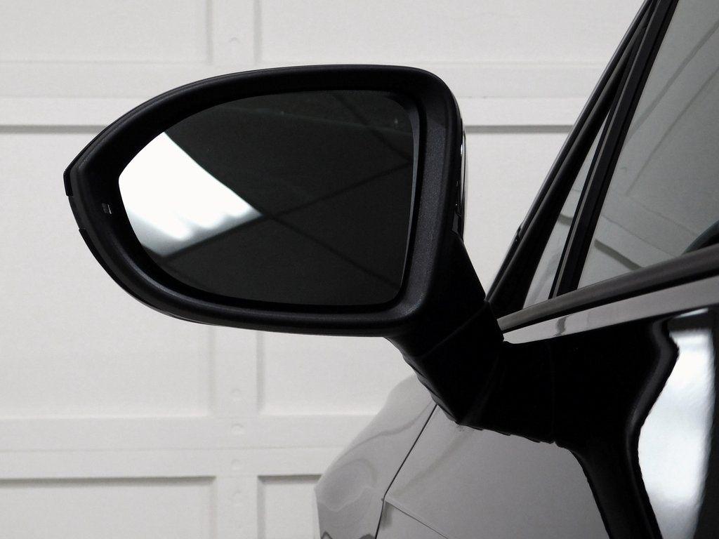 Volkswagen Golf R Black Edition 2025