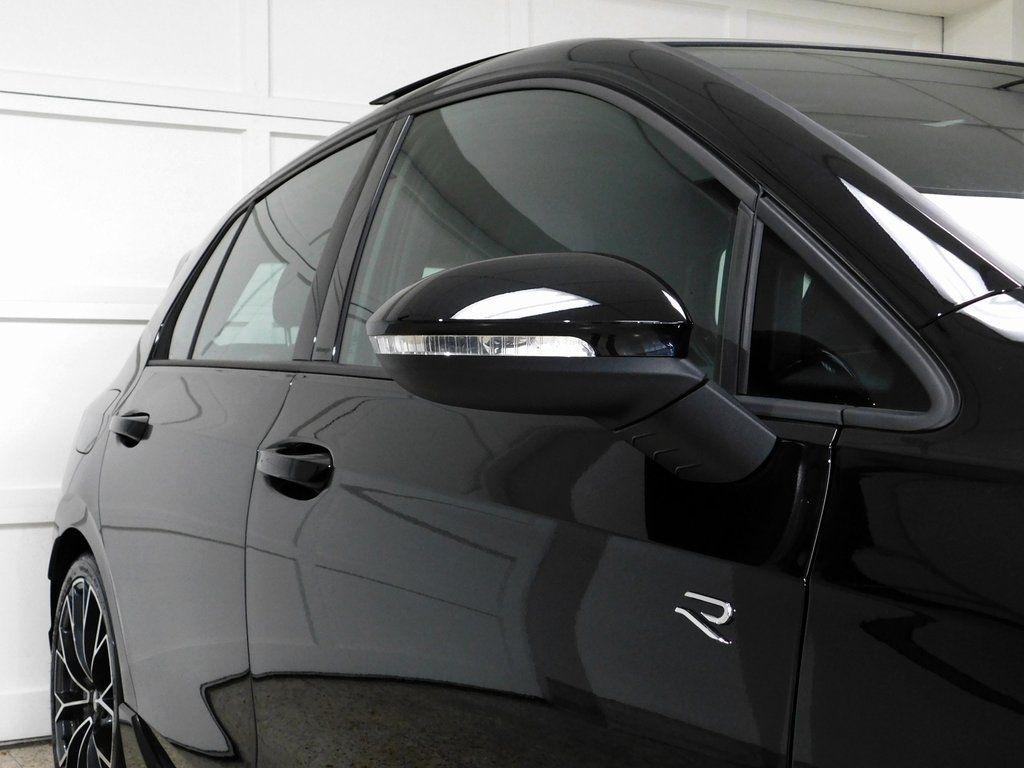 Volkswagen Golf R Black Edition 2025
