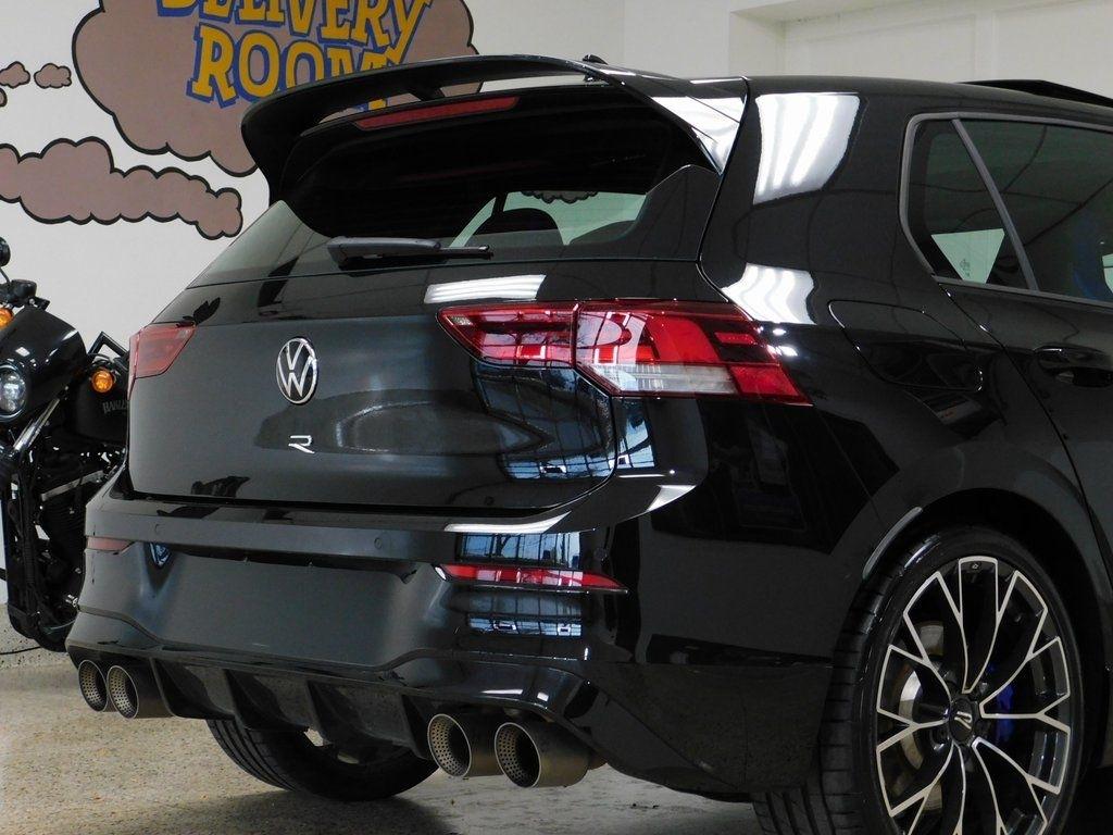 Volkswagen Golf R Black Edition 2025