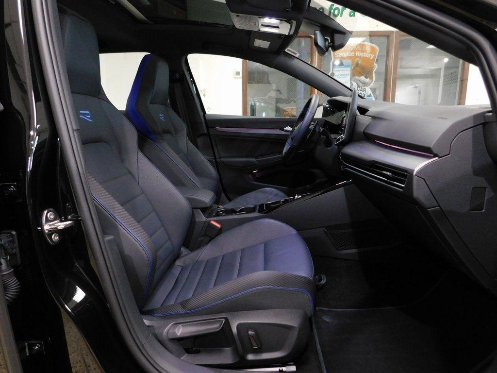 Volkswagen Golf R Black Edition 2025