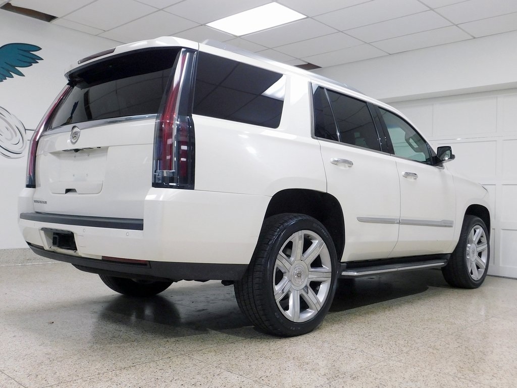 Cadillac Escalade Luxury 2WD 2015