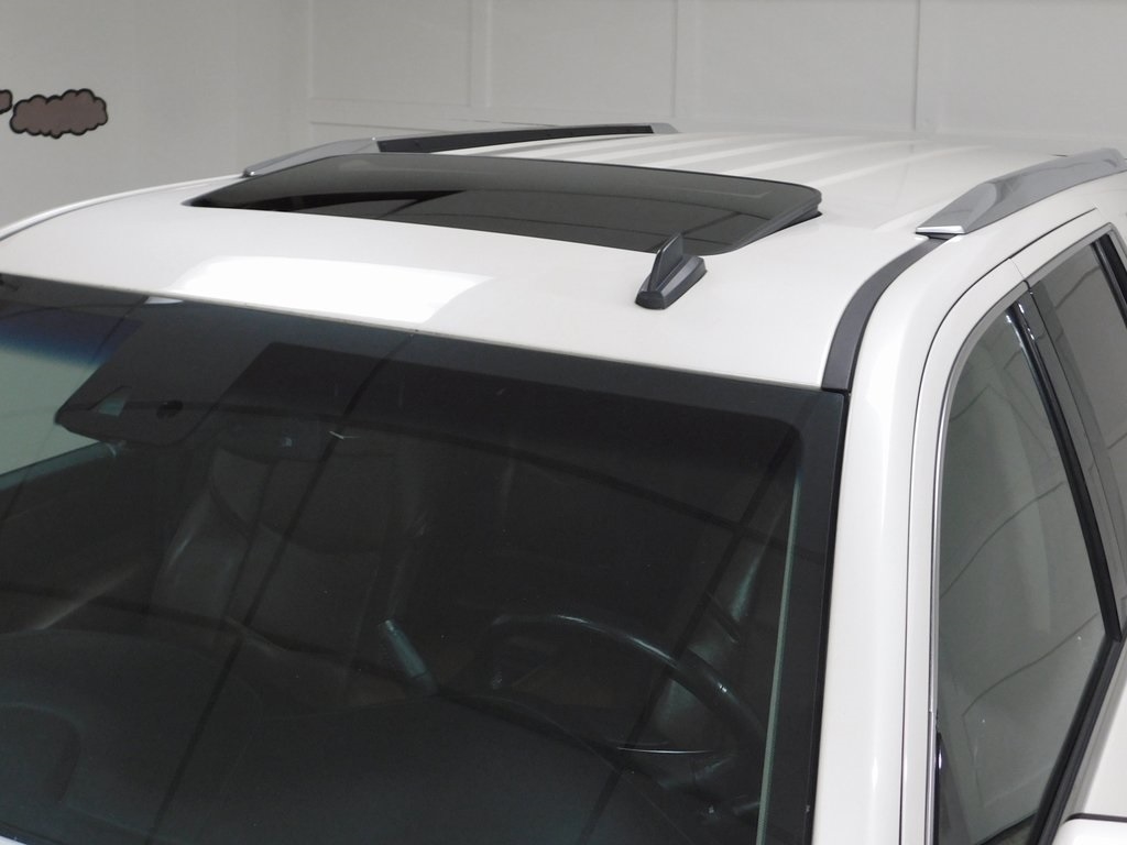 Cadillac Escalade Luxury 2WD 2015