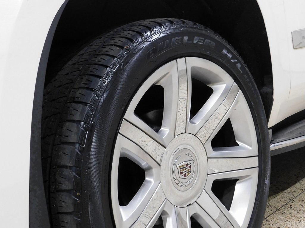 Cadillac Escalade Luxury 2WD 2015