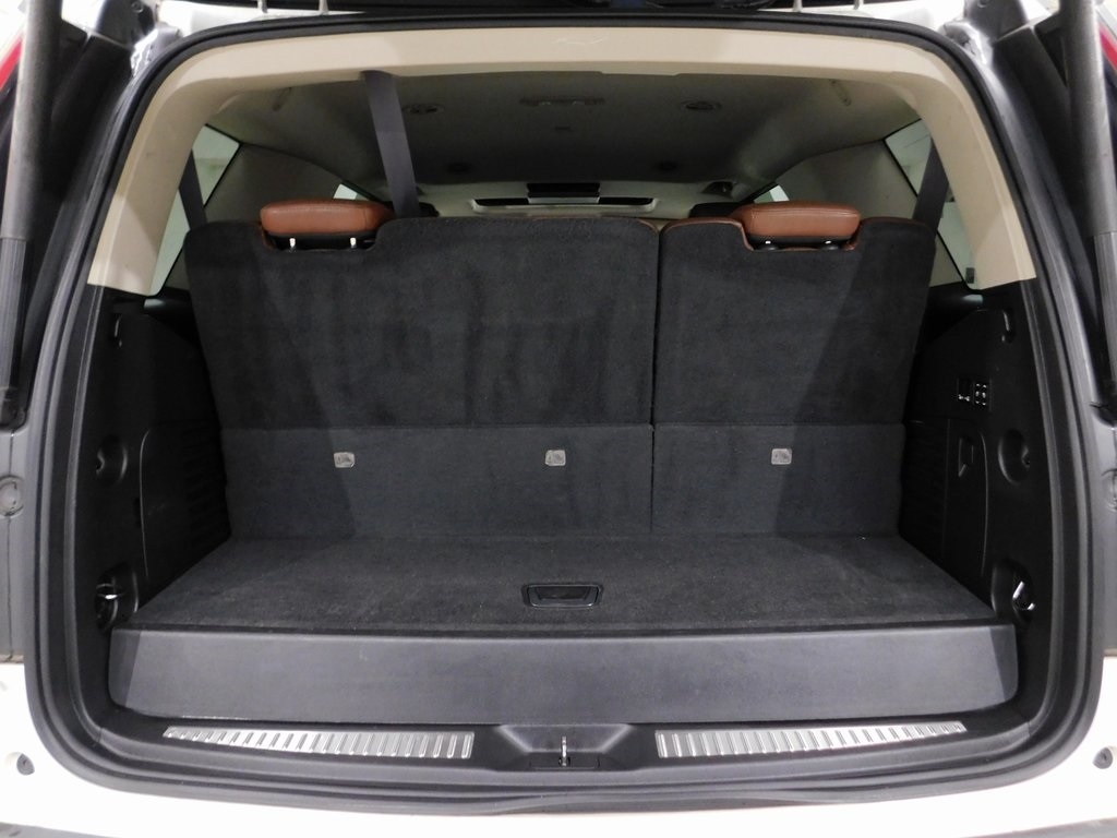 Cadillac Escalade Luxury 2WD 2015