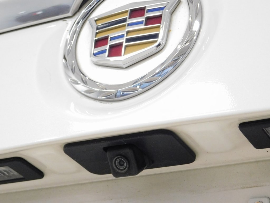 Cadillac Escalade Luxury 2WD 2015