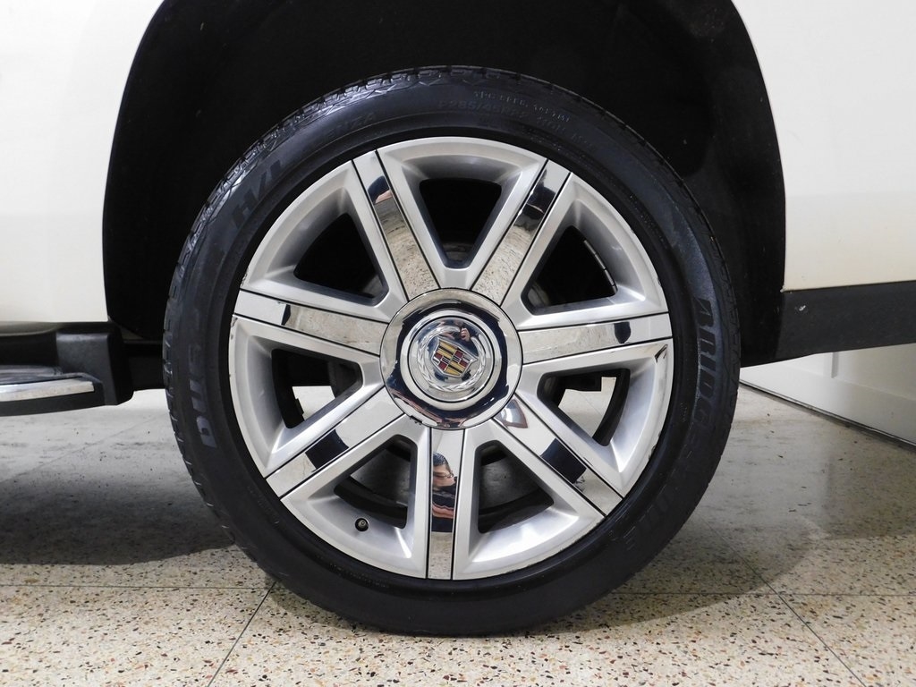 Cadillac Escalade Luxury 2WD 2015