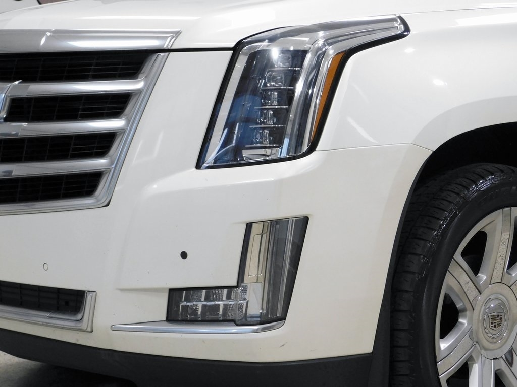 Cadillac Escalade Luxury 2WD 2015