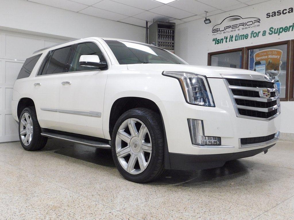 Cadillac Escalade Luxury 2WD 2015