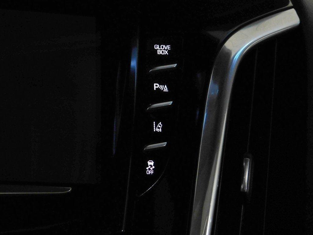 Cadillac Escalade Luxury 2WD 2015