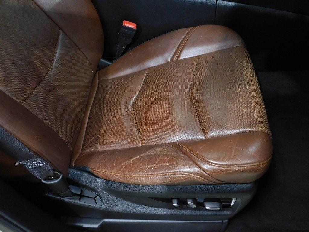 Cadillac Escalade Luxury 2WD 2015