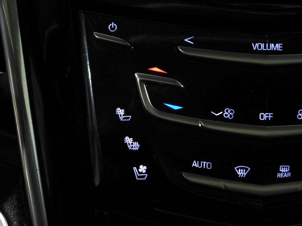 Cadillac Escalade Luxury 2WD 2015