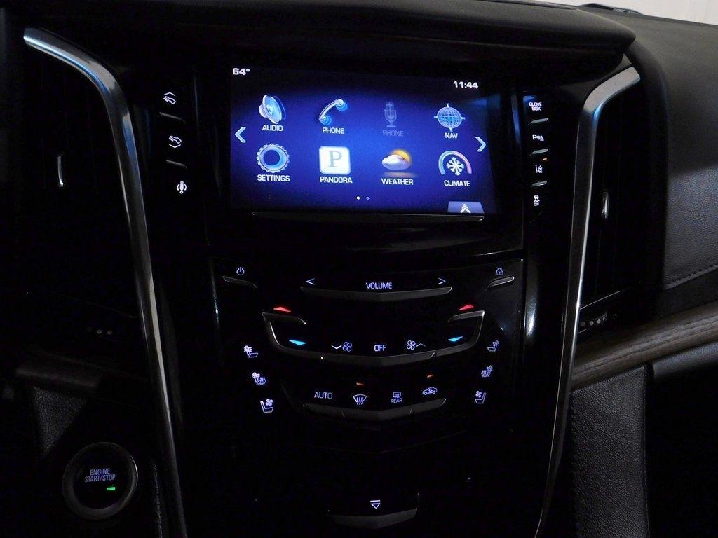 Cadillac Escalade Luxury 2WD 2015