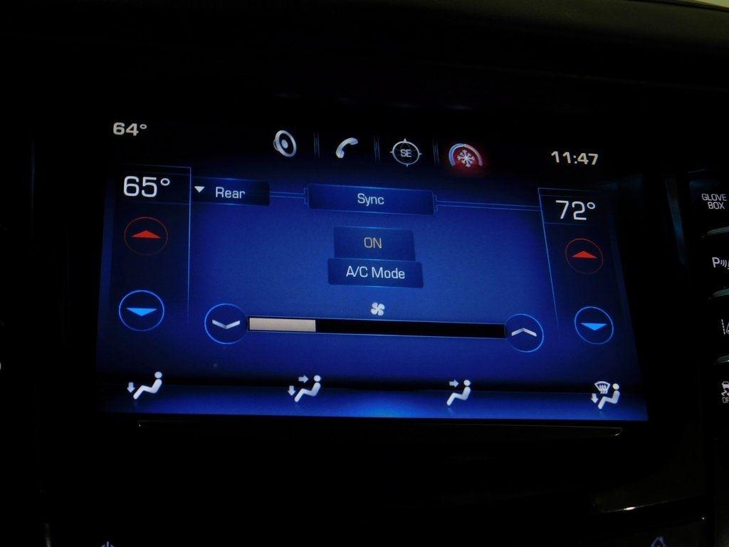 Cadillac Escalade Luxury 2WD 2015