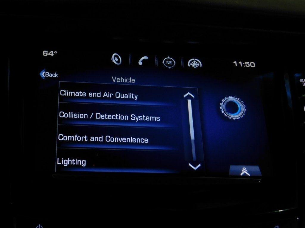 Cadillac Escalade Luxury 2WD 2015