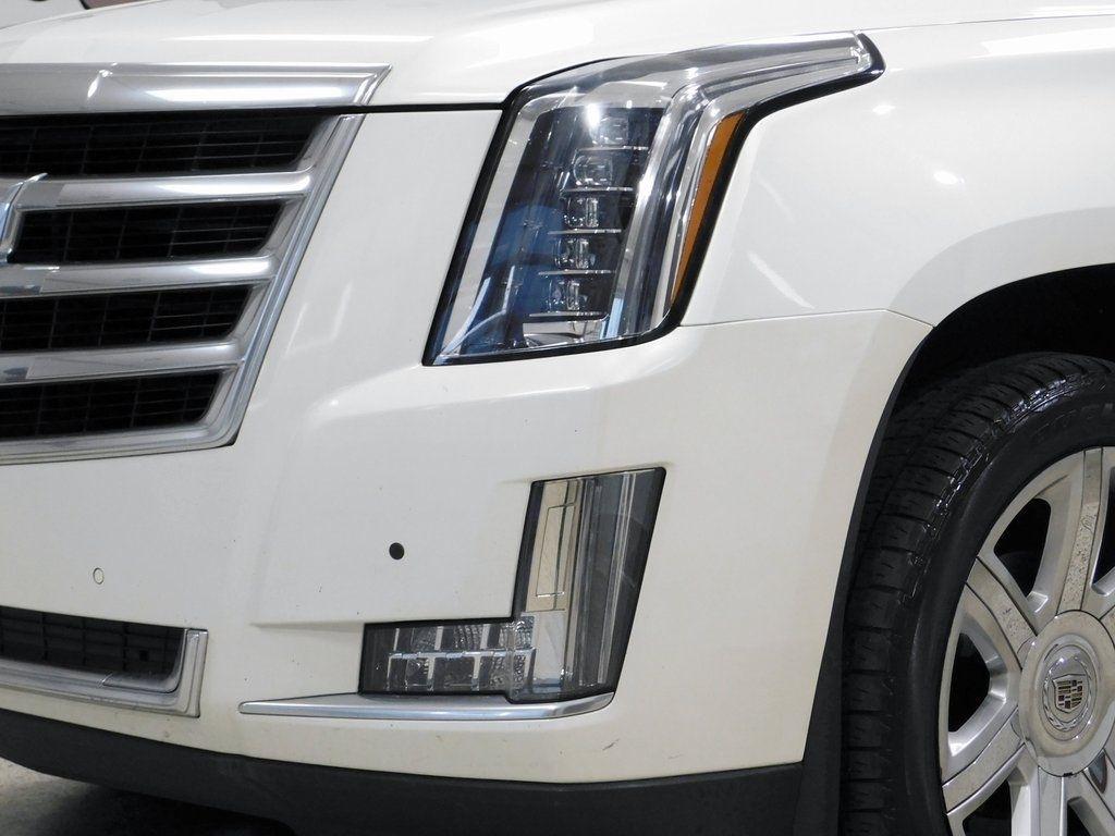 Cadillac Escalade Luxury 2WD 2015