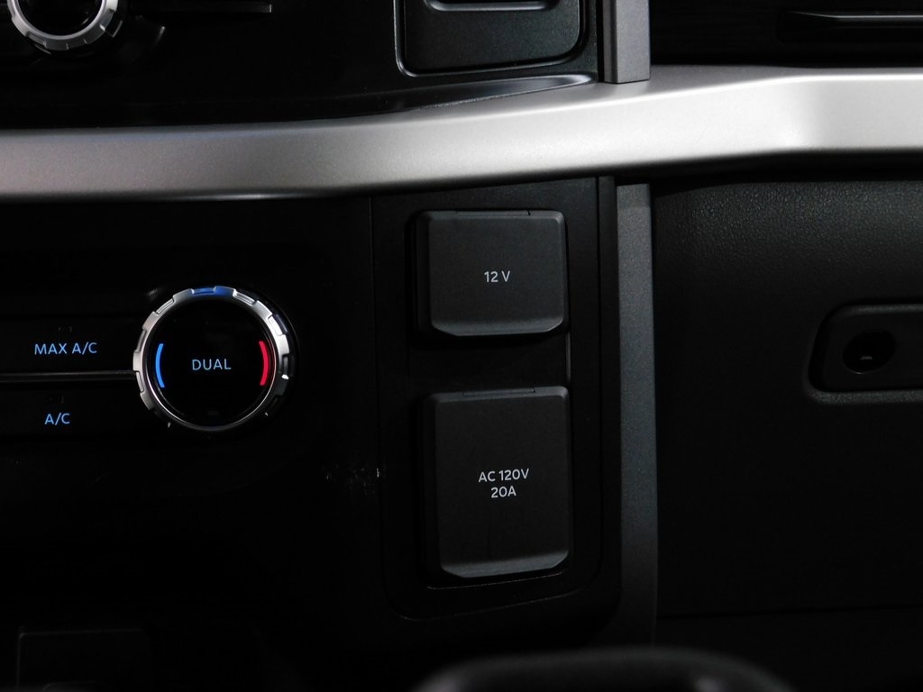 Ford F-150 XLT SuperCrew 5.5-ft. Bed 4WD 2022