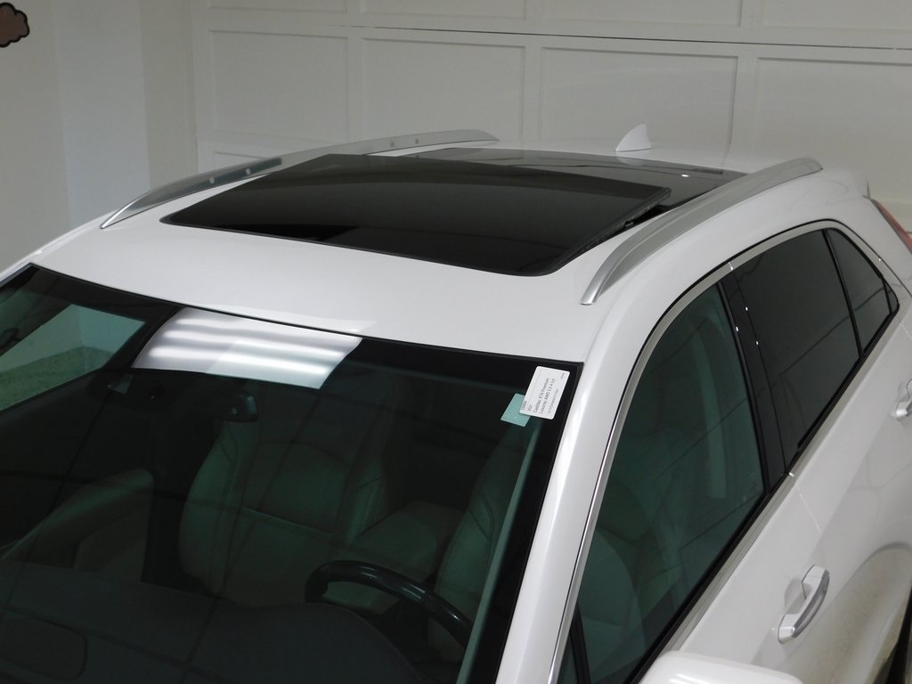 Cadillac XT4 Premium Luxury AWD 2021