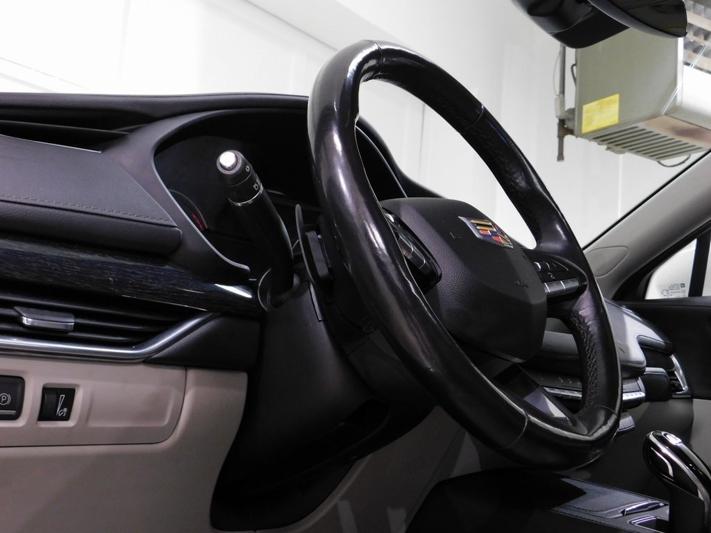 Cadillac XT4 Premium Luxury AWD 2021