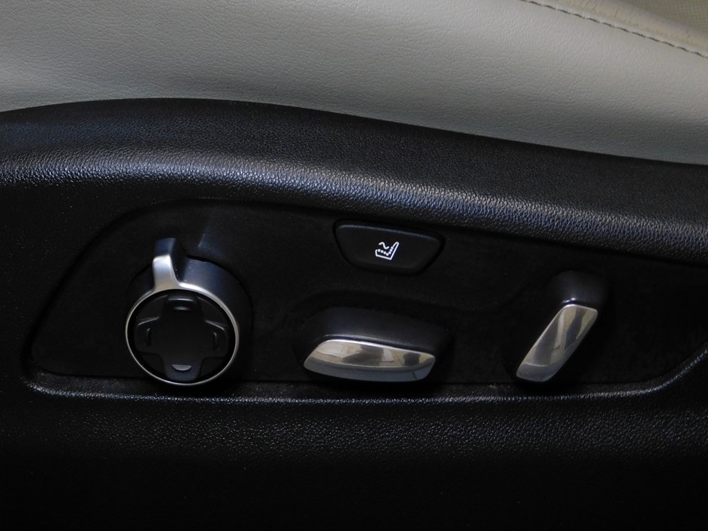 Cadillac XT4 Premium Luxury AWD 2021