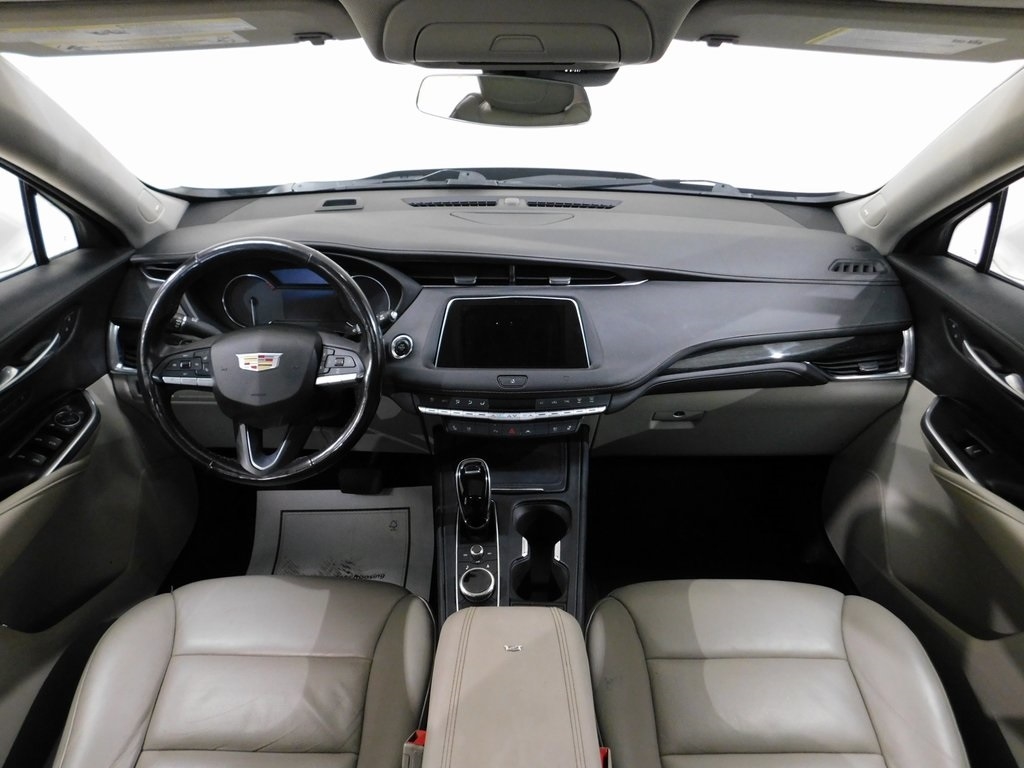 Cadillac XT4 Premium Luxury AWD 2021