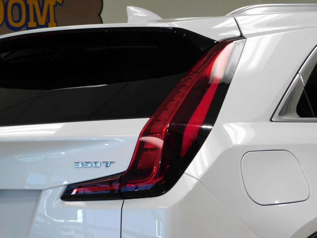 Cadillac XT4 Premium Luxury AWD 2021