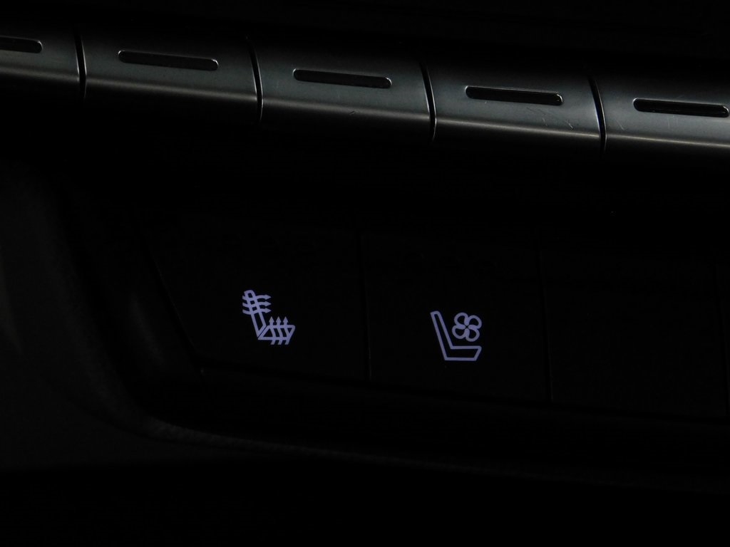 Cadillac XT4 Premium Luxury AWD 2021