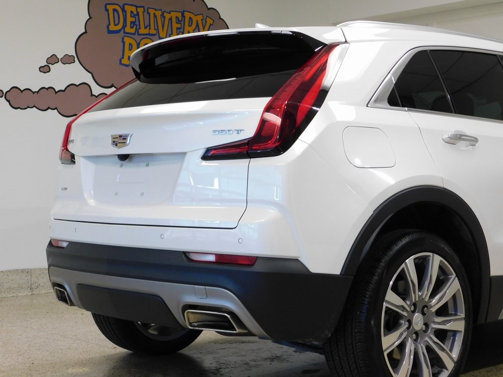 Cadillac XT4 Premium Luxury AWD 2021