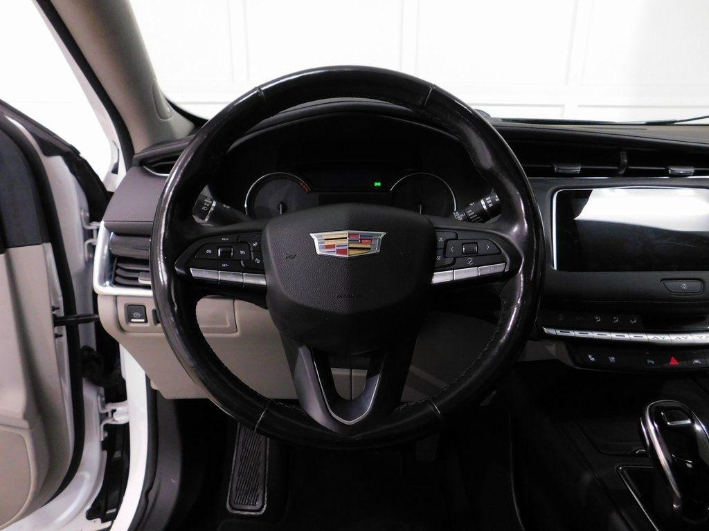 Cadillac XT4 Premium Luxury AWD 2021