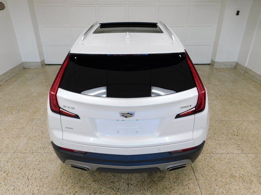 Cadillac XT4 Premium Luxury AWD 2021
