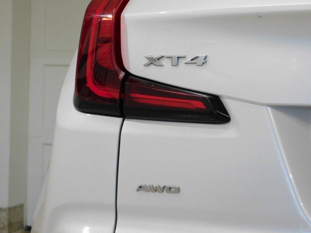 Cadillac XT4 Premium Luxury AWD 2021