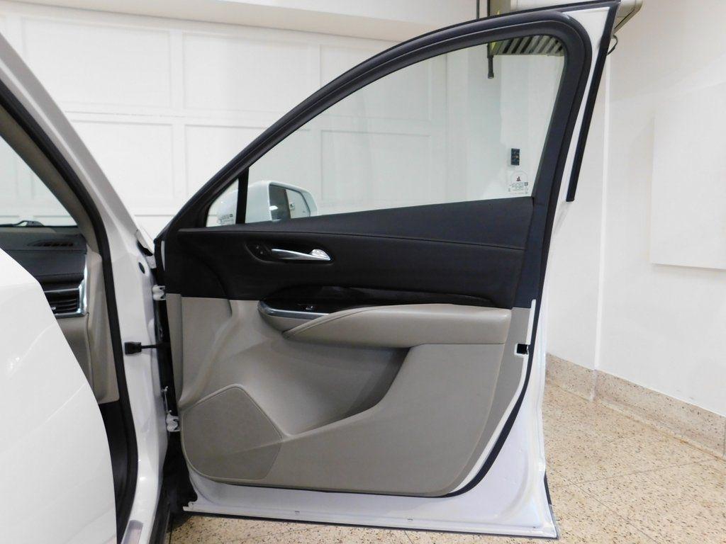 Cadillac XT4 Premium Luxury AWD 2021