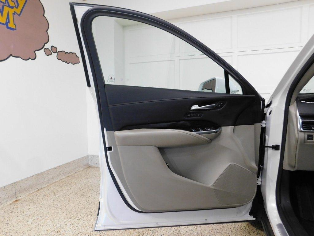 Cadillac XT4 Premium Luxury AWD 2021